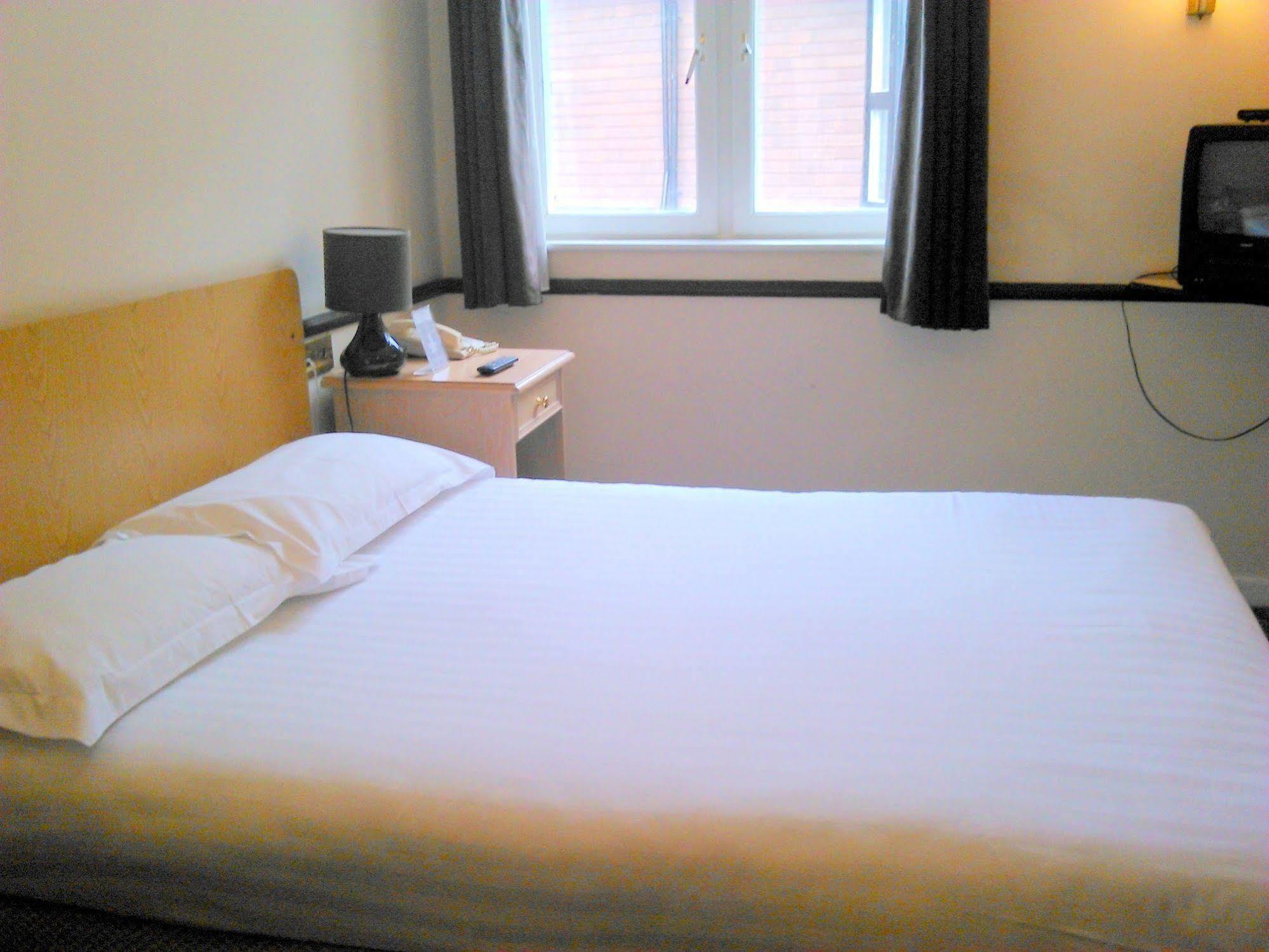 The George Hotel Pangbourne Kültér fotó